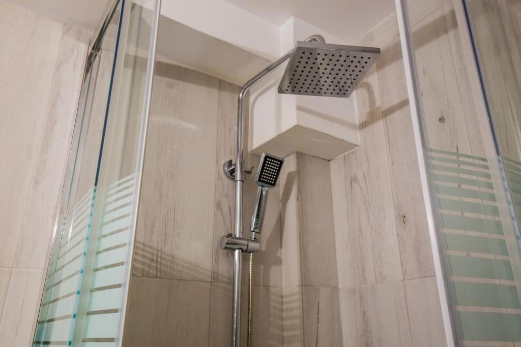 2 Bedrooms Apartment Close To Metro Dafni In Афіни Екстер'єр фото